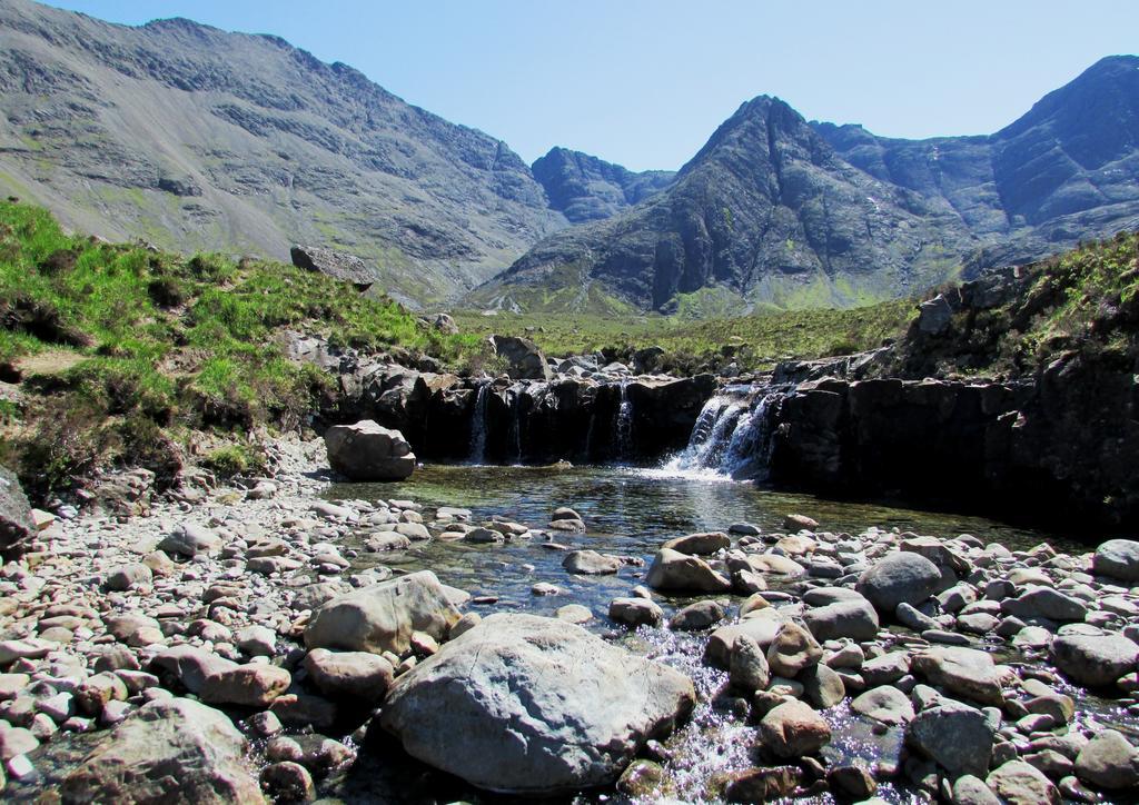 Waterfall View Milovaig Exterior photo